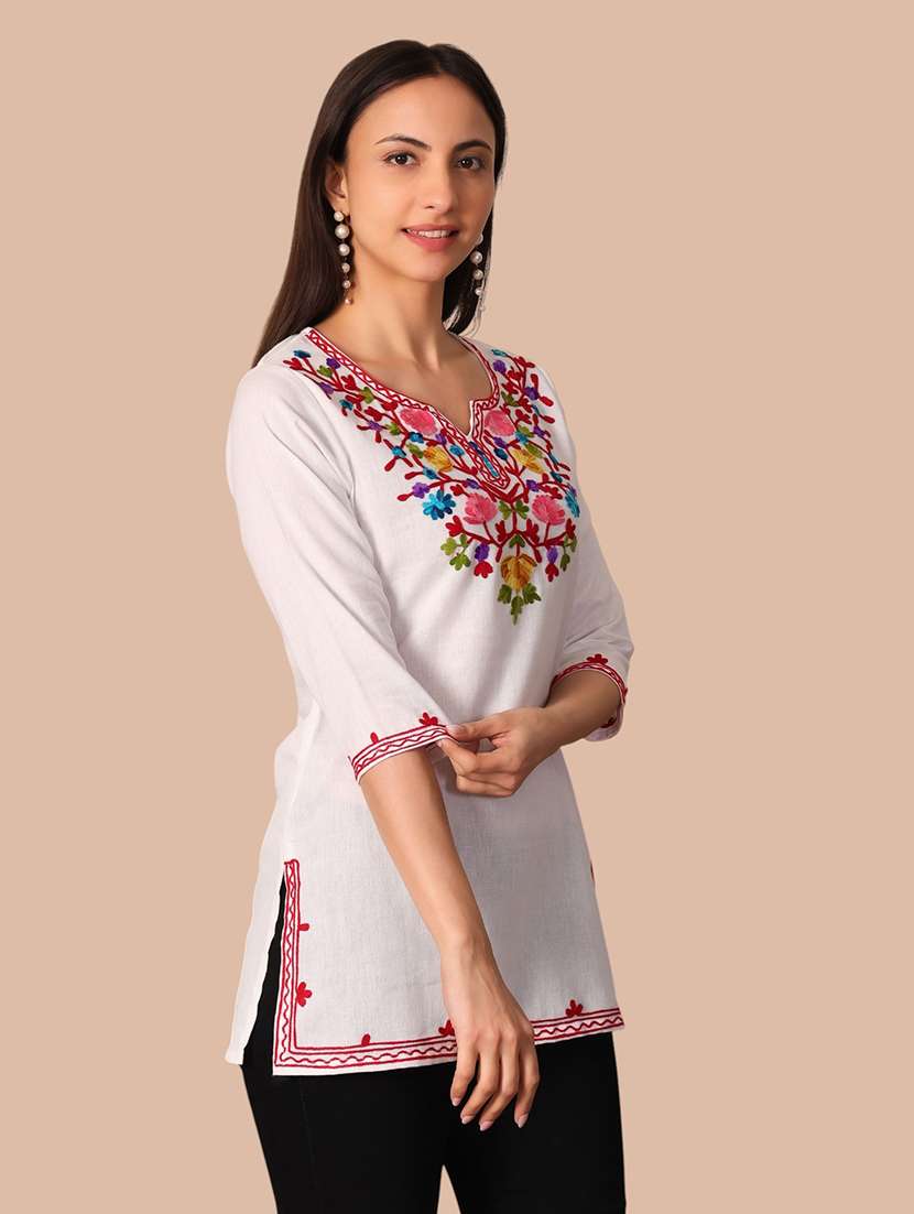 Women Embroidered Three Quarter Sleeves Straight Kurti - 22704596 -  Standard Image - 3