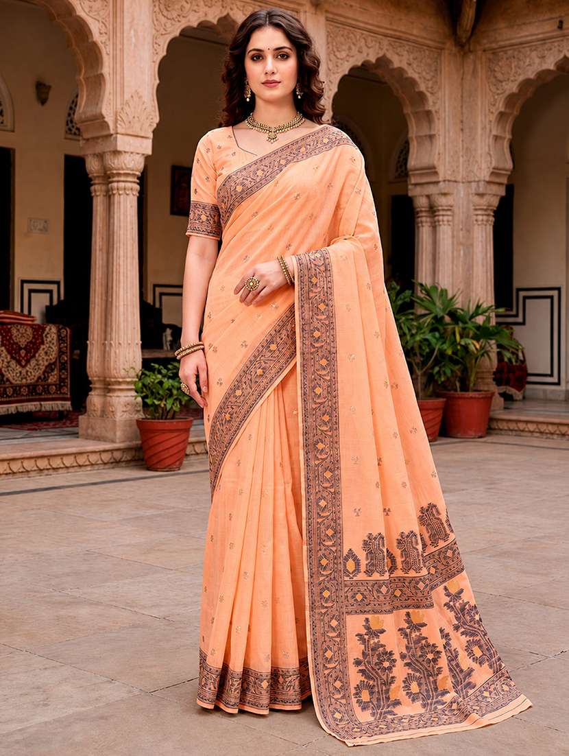 women self design bordered saree with blouse