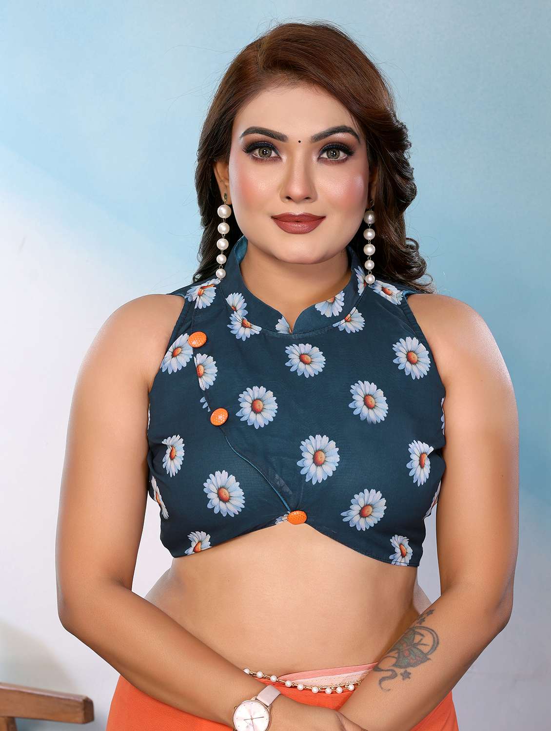 Women Printed Casual Wear Saree With Blouse - 22707301 -  Standard Image - 5