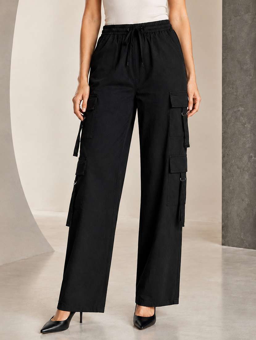 women solid high rise regular fit cargo