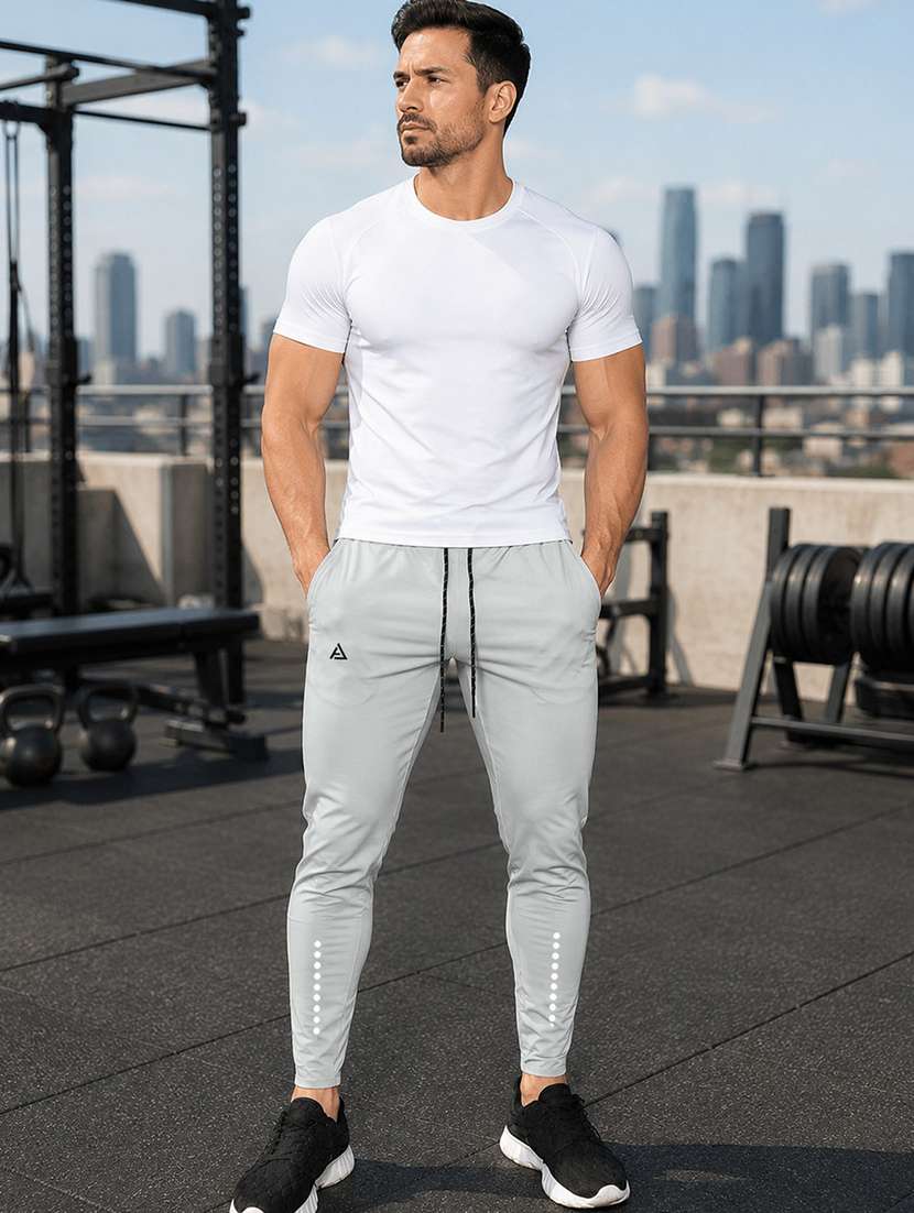 men printed mid rise full length track pant