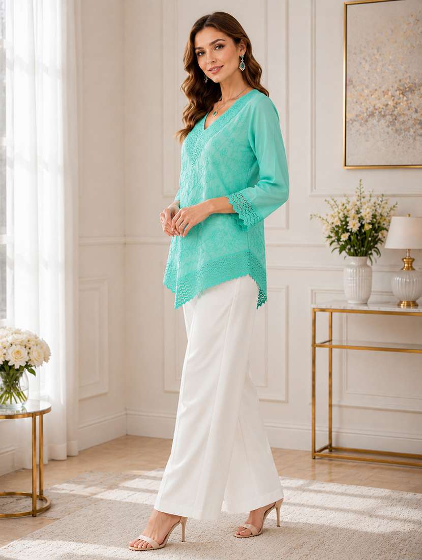 Women Embroidered Three Quarter Sleeves Straight Kurti - 22719486 -  Standard Image - 3