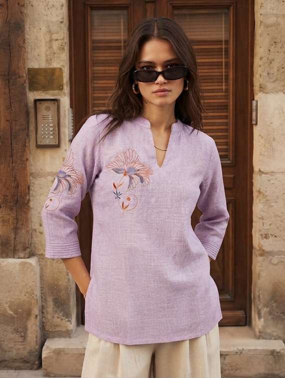 Women Embroidered Three Quarter Sleeves Straight Kurti - 22719515 -  Standard Image - 3