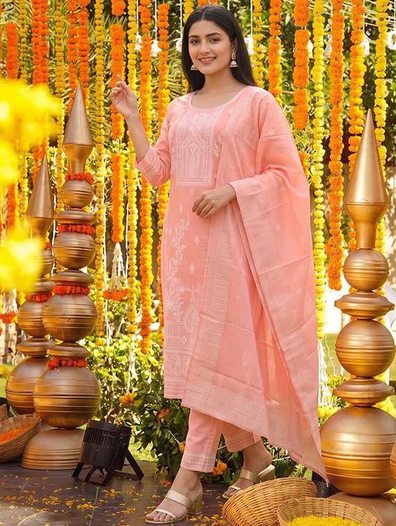 women embroidered three quarter sleeves kurta pant set with dupatta