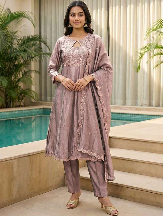 women embroidered three quarter sleeves kurta pant set with dupatta