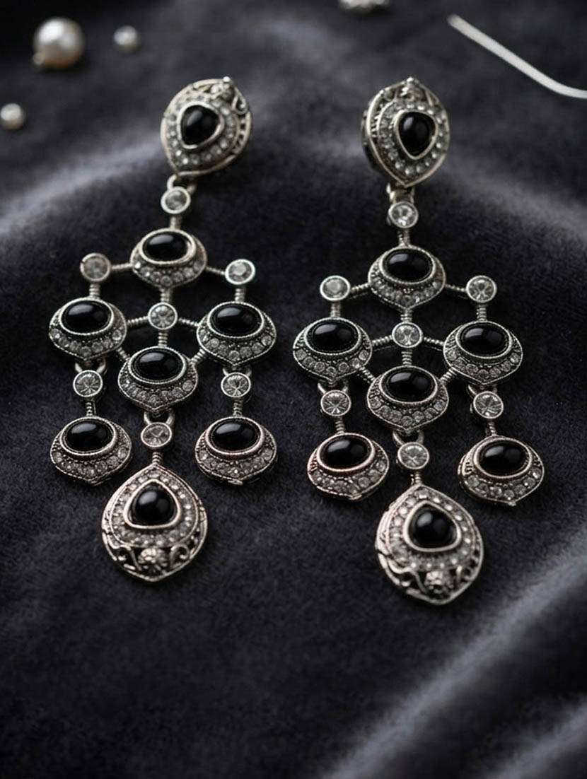 women black stone drop earrings