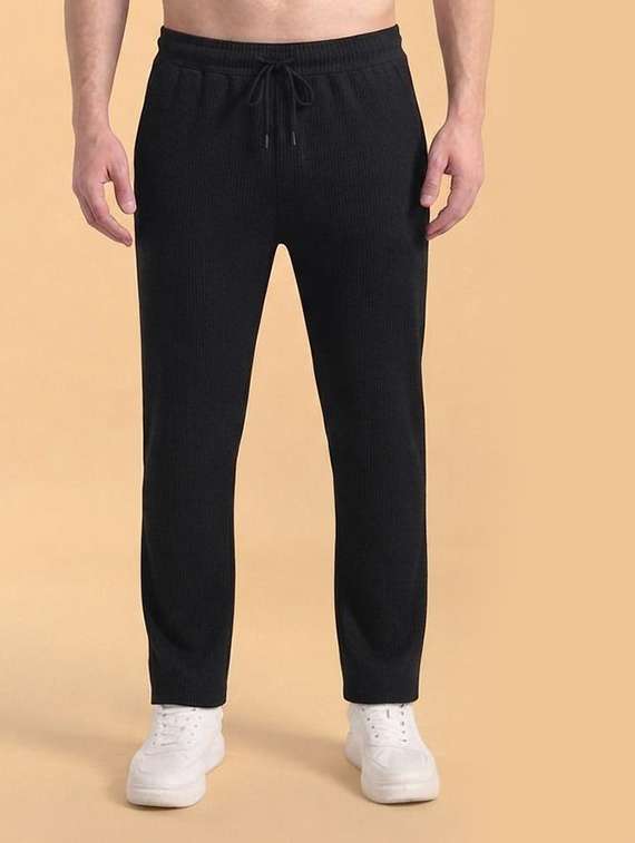 men textured mid rise regular fit track pant