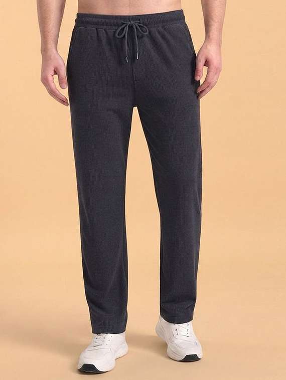 men textured mid rise regular fit track pant