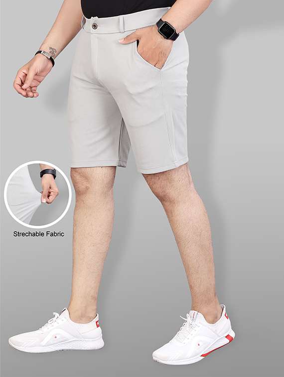 men solid mid rise regular fit shorts