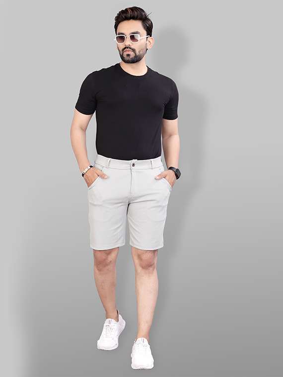 Men Solid Mid Rise Regular Fit Shorts - 22720534 -  Standard Image - 3