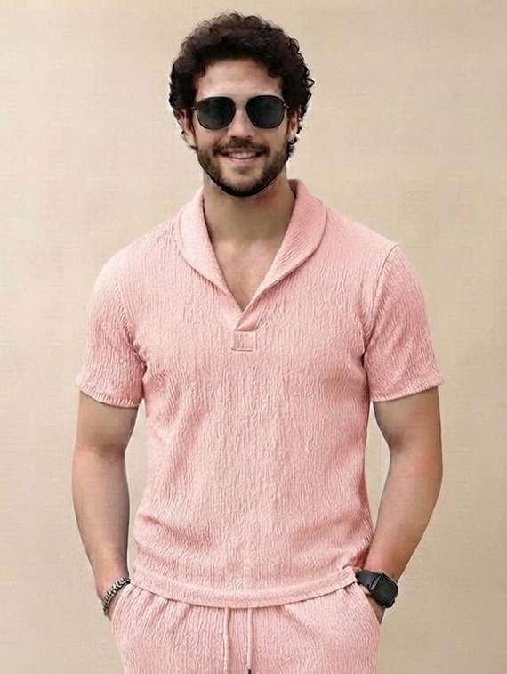 men textured short sleeves t-shirt and trouser co-ord set