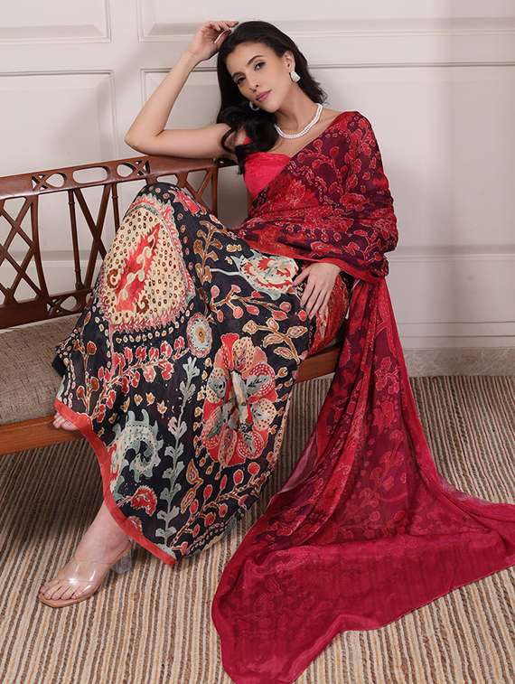 women printed casual wear saree with blouse
