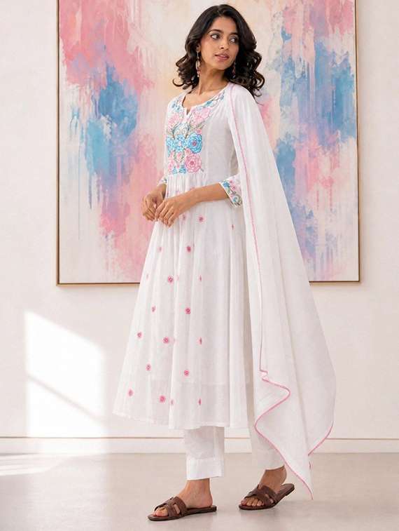Women Embroidered Three Quarter Sleeves Kurta Pant Set With Dupatta - 22722136 -  Standard Image - 3