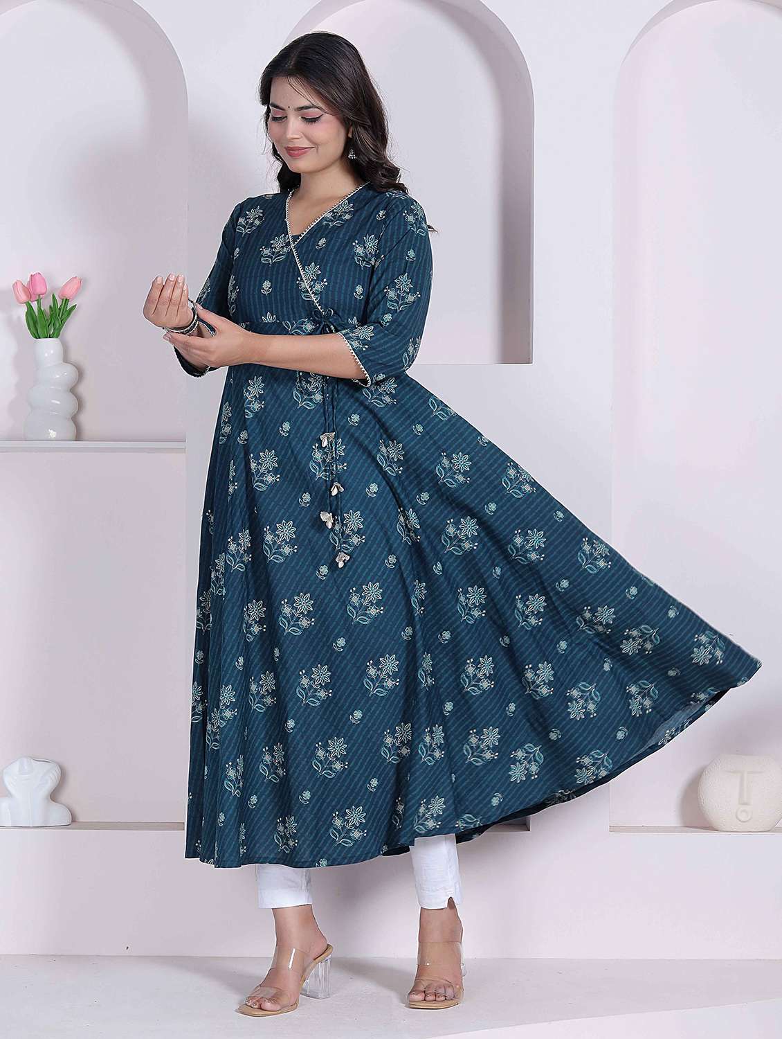 Women Printed Three Quarter Sleeves Angrakha Kurta - 22722866 -  Standard Image - 3