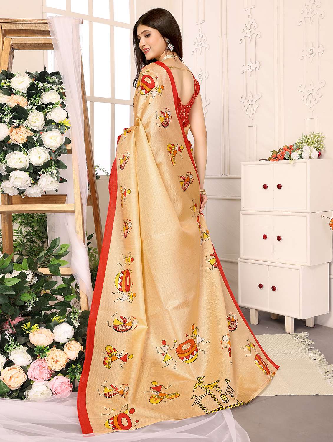 Women Warli Printed Saree With Blouse - 22722916 -  Standard Image - 3