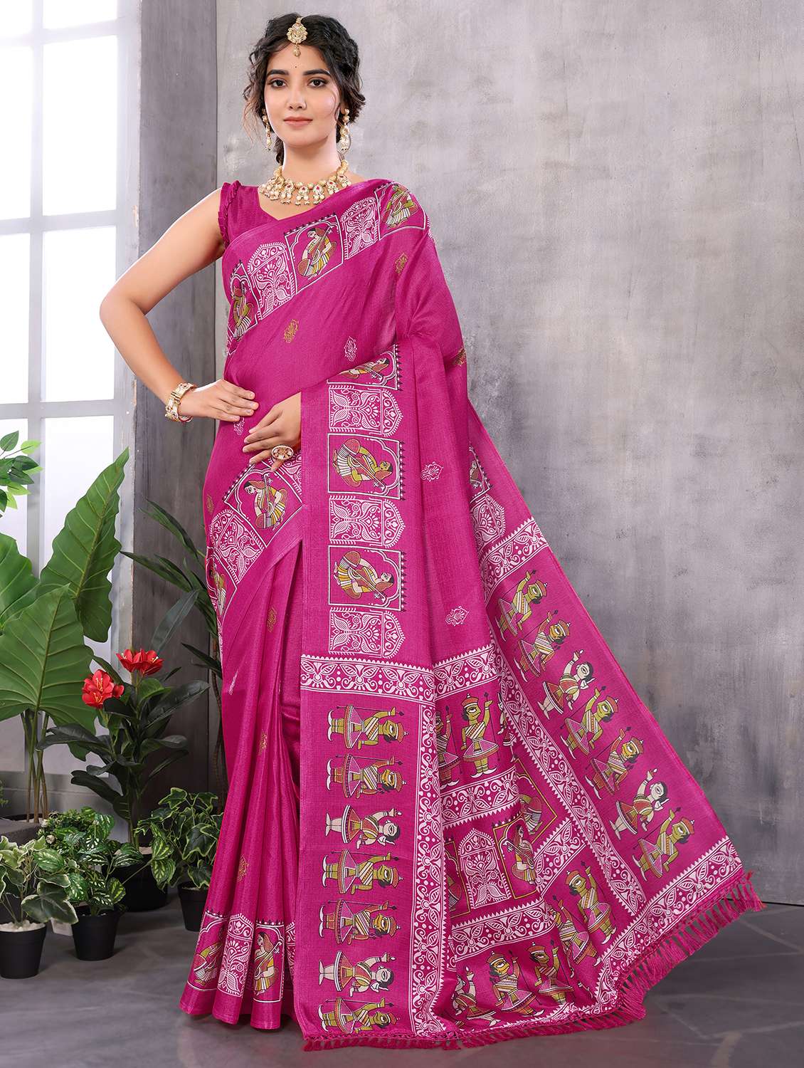 women printed casual wear saree with blouse