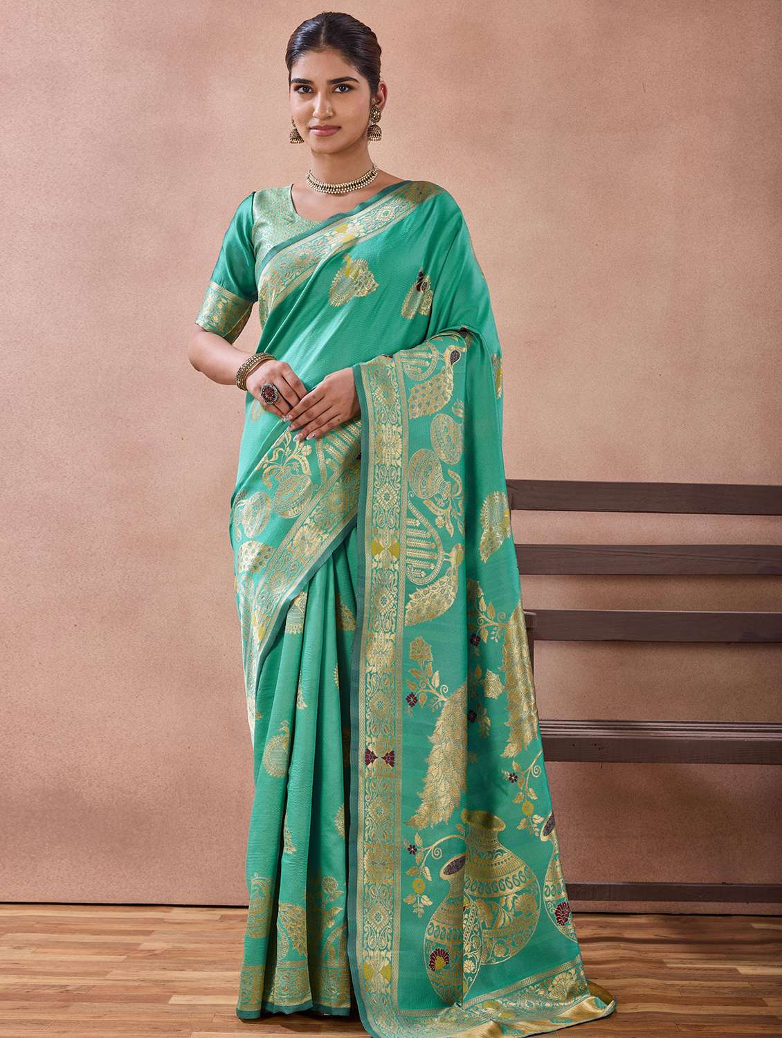 women self design banarasi saree with blouse