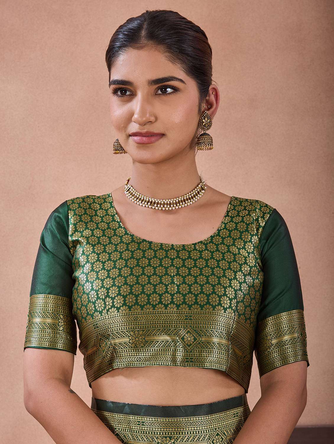 Women Self Design Banarasi Saree With Blouse - 22723237 -  Standard Image - 5