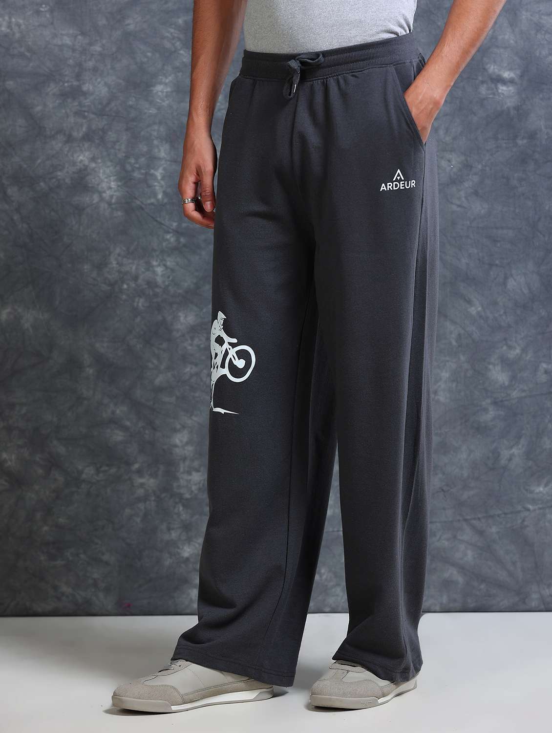 Men Printed Mid Rise Relaxed Fit Track Pant - 22723319 -  Standard Image - 3