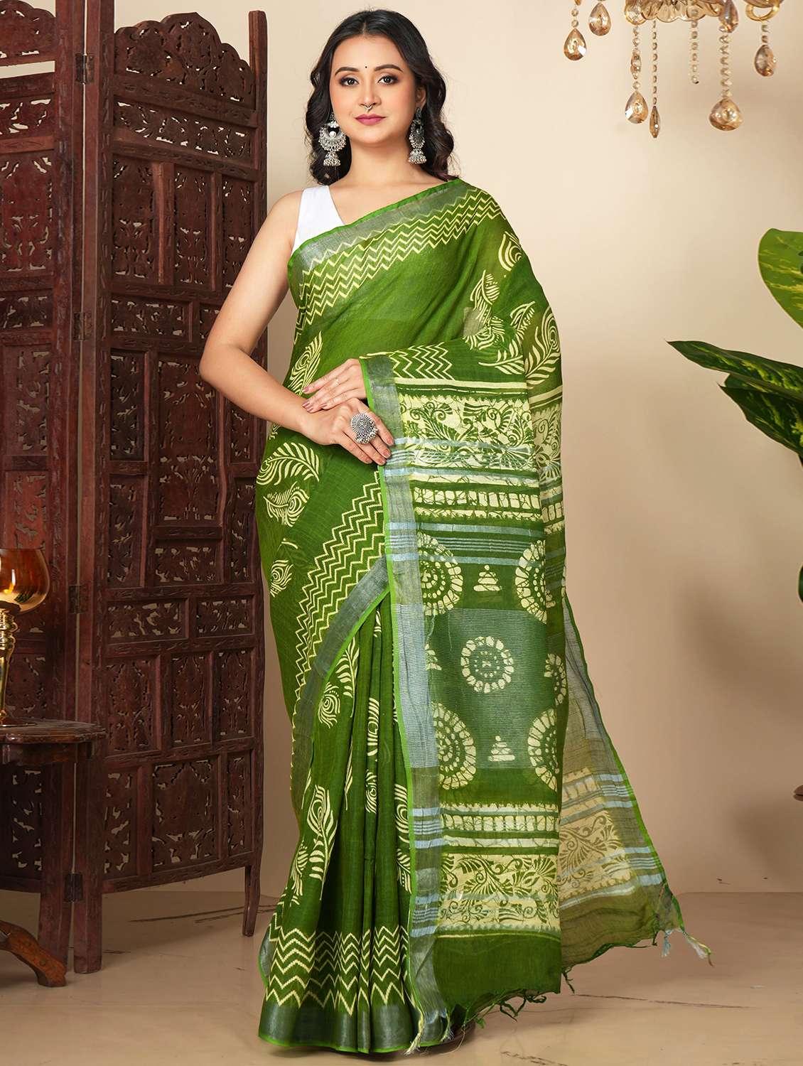 women printed handloom saree with blouse