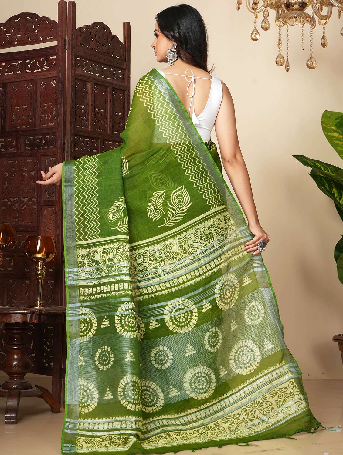 Women Printed Handloom Saree With Blouse - 22724814 -  Standard Image - 3