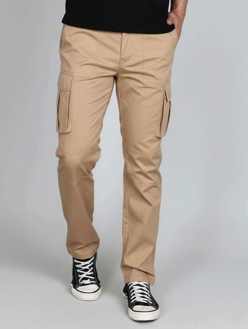 men solid mid rise regular fit cargo 