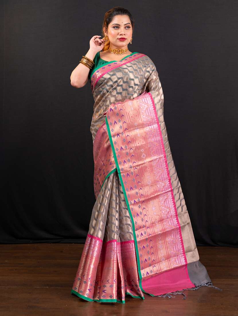 women self design banarasi saree with blouse