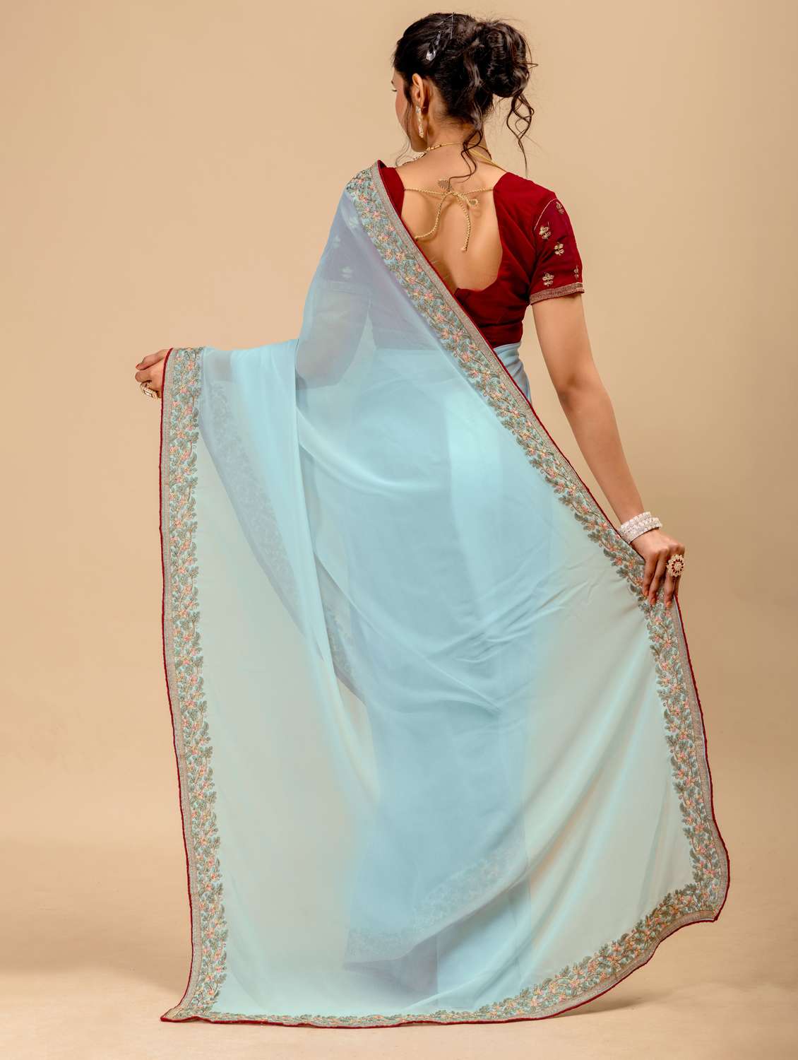 Women Solid With Bordered Saree With Blouse - 22729509 -  Standard Image - 3