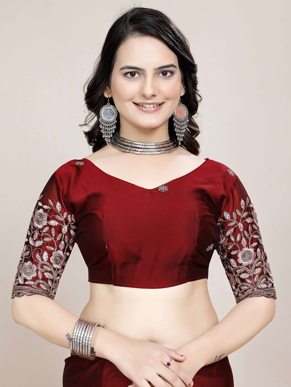 Women Solid With Bordered Saree With Blouse - 22729549 -  Standard Image - 3