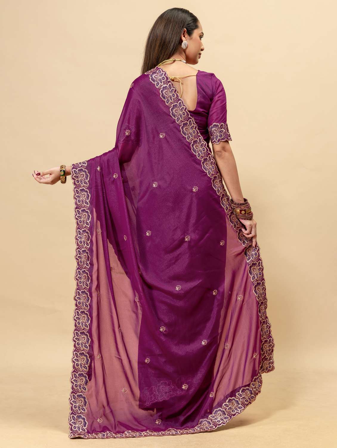 Women Solid With Work Embroidered Saree With Blouse - 22729597 -  Standard Image - 3