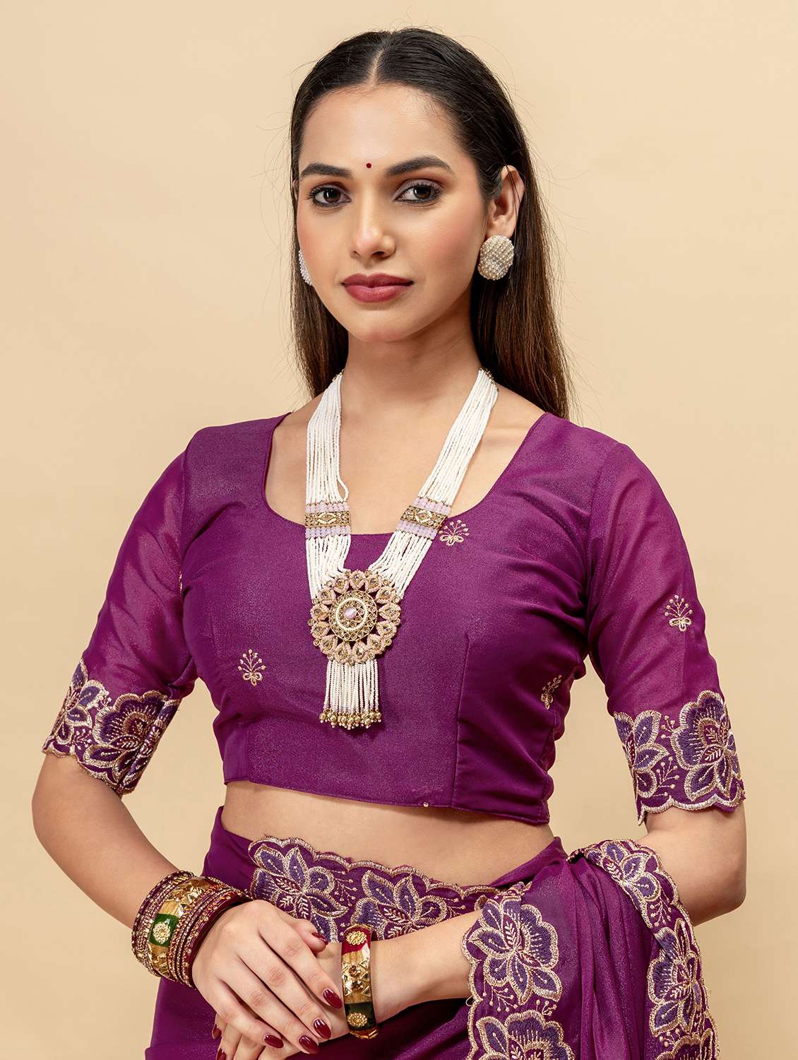 Women Solid With Work Embroidered Saree With Blouse - 22729597 -  Standard Image - 5