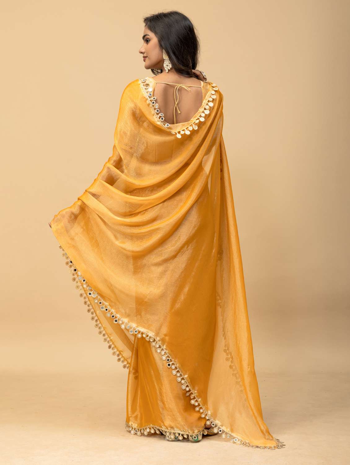 Women Solid With Bordered Saree With Blouse - 22729647 -  Standard Image - 3