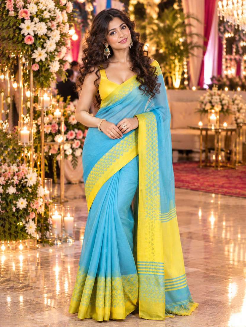 women solid with bordered saree with blouse