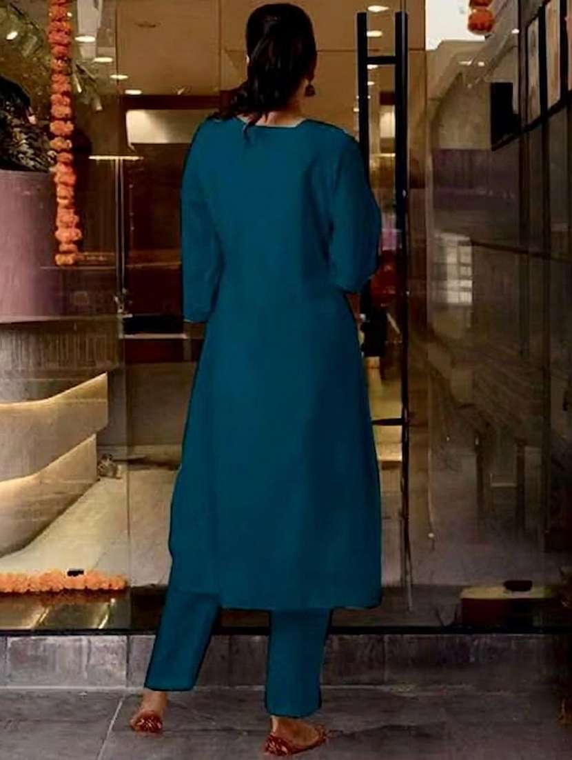 Women Embroidered Three Quarter Sleeves Kurta Pant Set With Dupatta - 22730230 -  Standard Image - 3