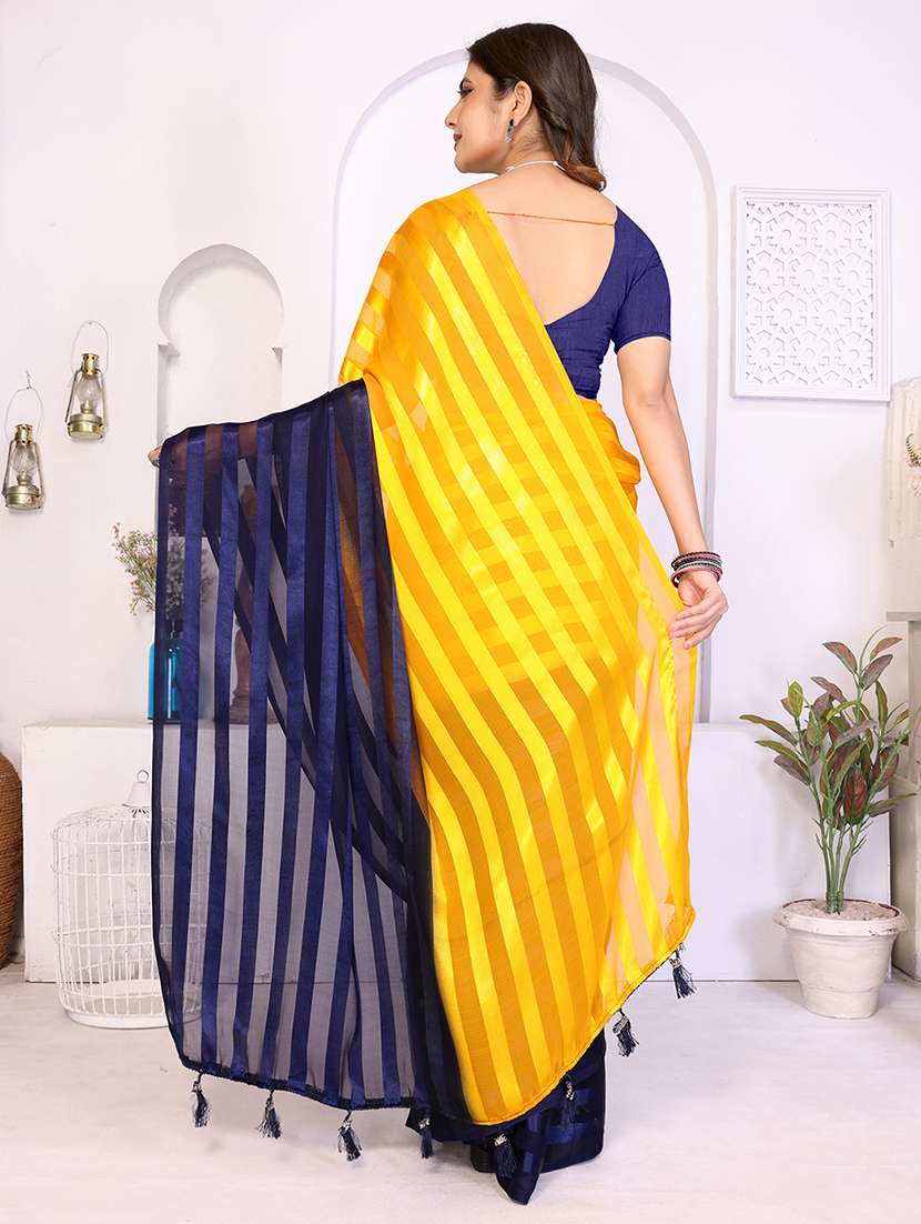 Women Striped Printed Saree With Blouse - 22730867 -  Standard Image - 3