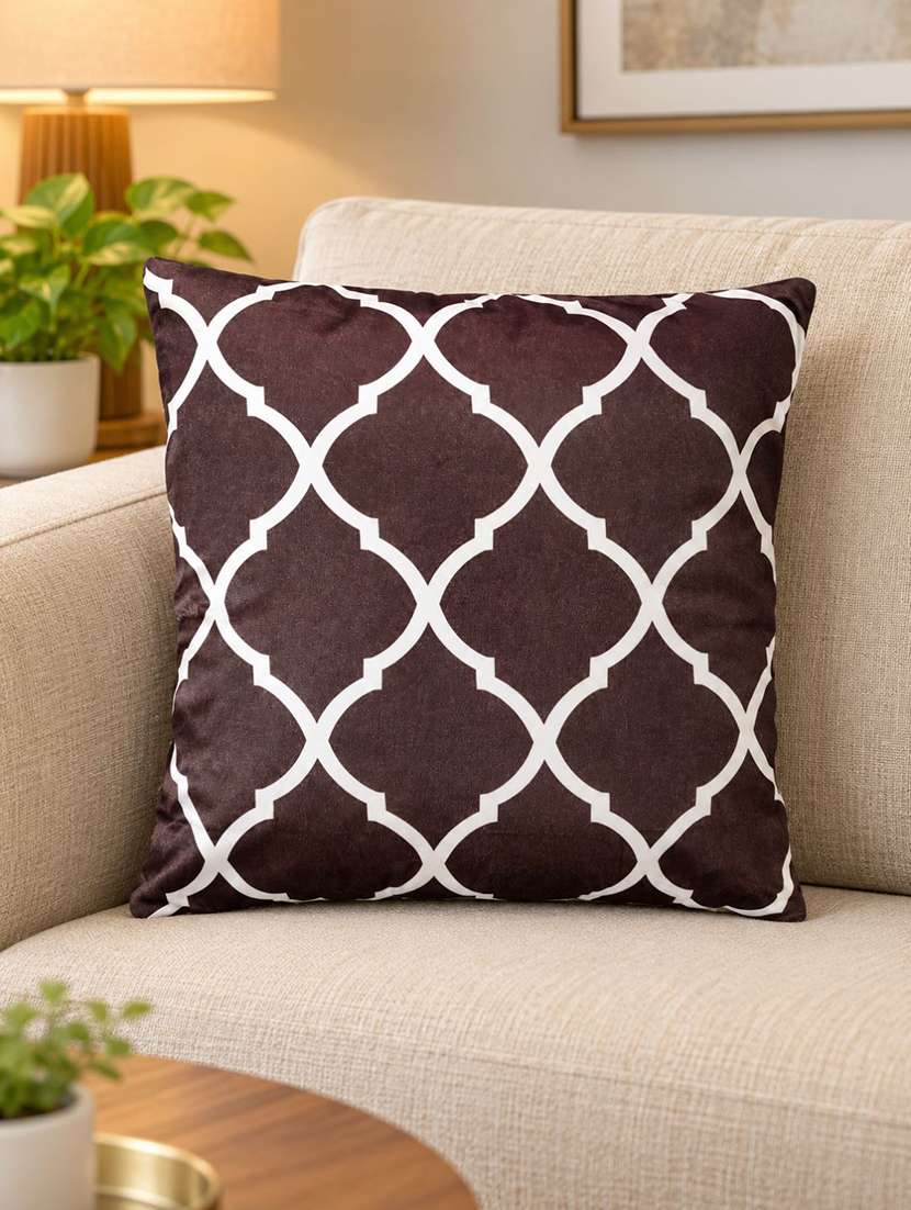 brown & white geometric trellis pattern decorative pillow cover