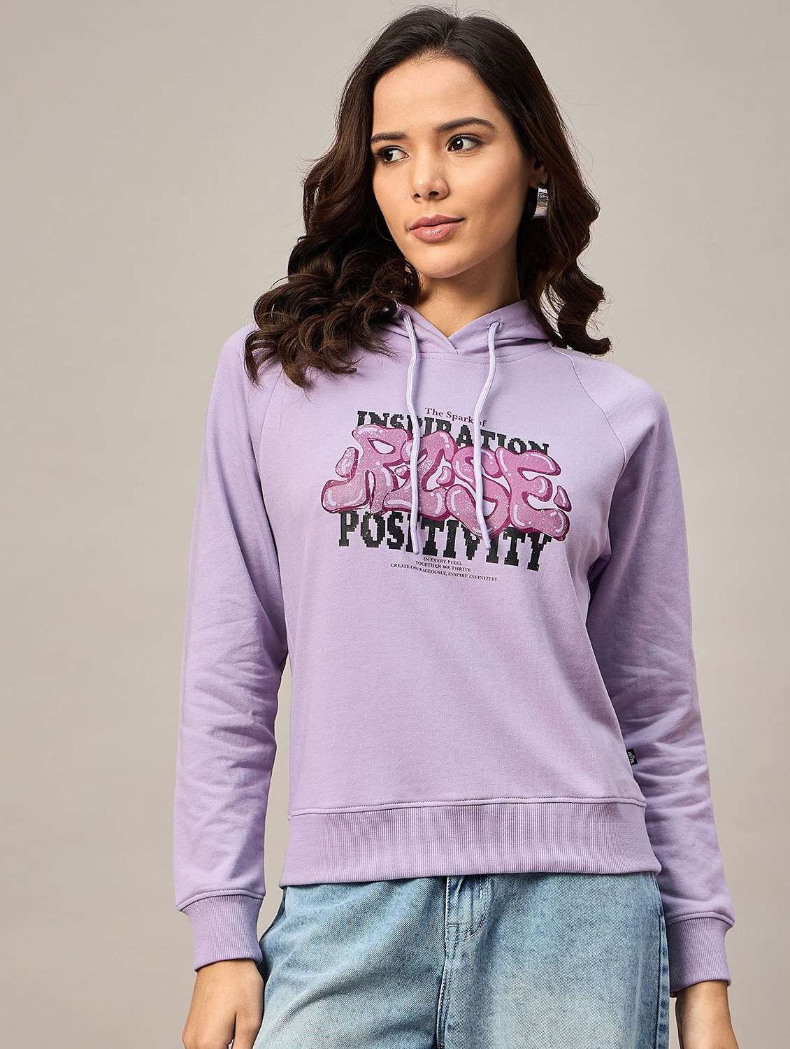 women printed long sleeves hooded sweatshirt