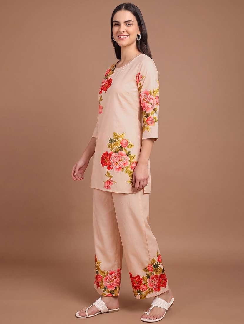 Women Printed Three Quarter Sleeves Ethnic Co-ord Set - 22733492 -  Standard Image - 3
