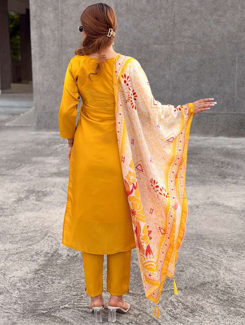 Women Embroidered Three Quarter Sleeves Kurta Pant With Dupatta Set - 22734882 -  Standard Image - 3