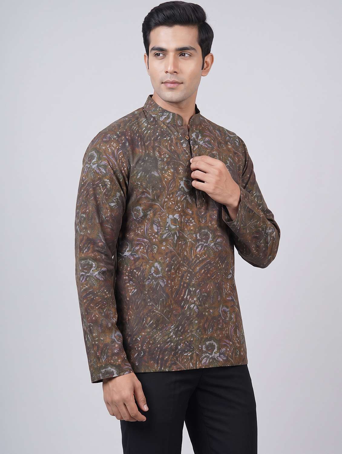 Men Printed Mandarin Neck Short Kurta - 22735207 -  Standard Image - 3