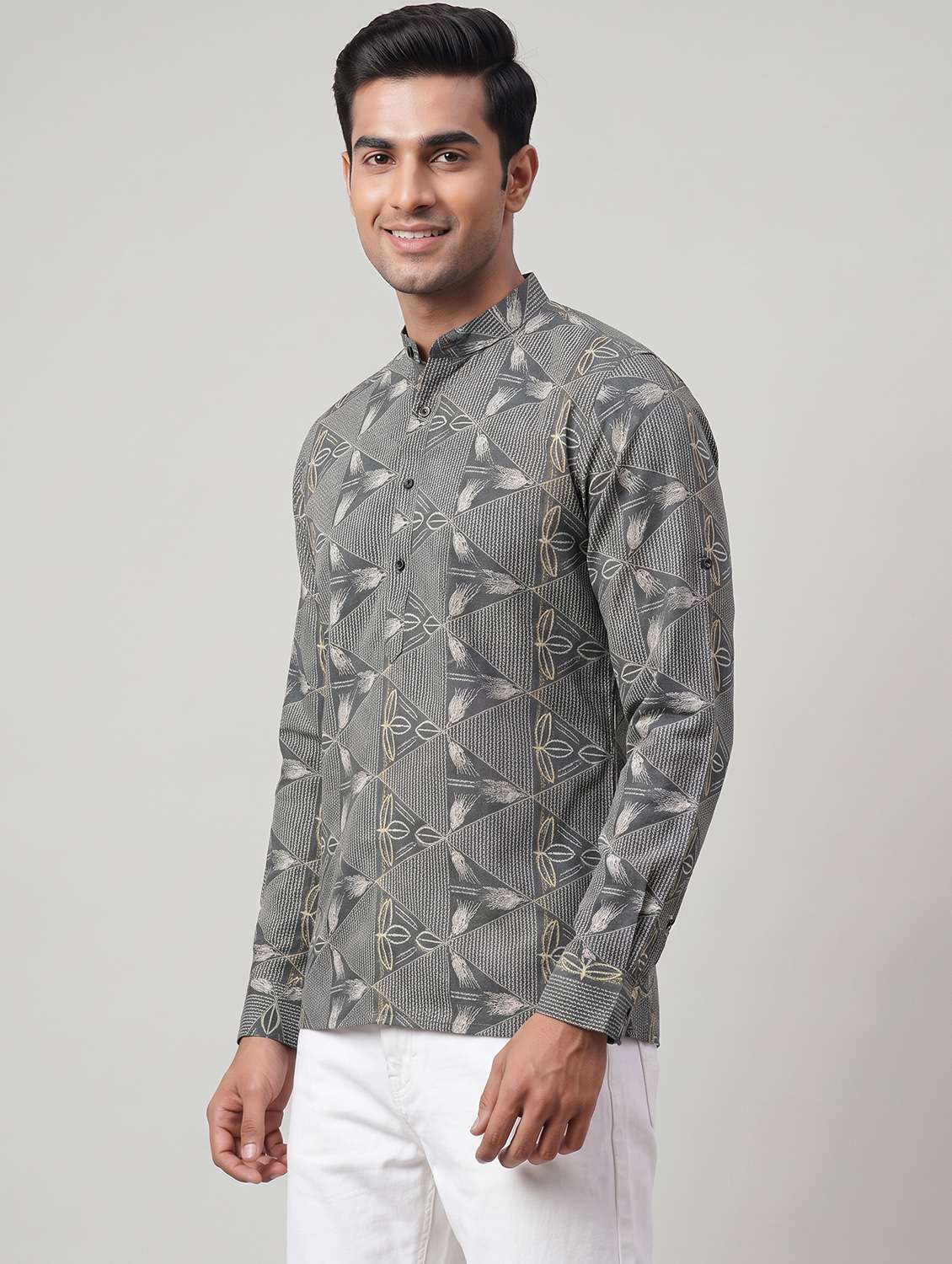 Men Printed Mandarin Neck Short Kurta - 22735209 -  Standard Image - 5