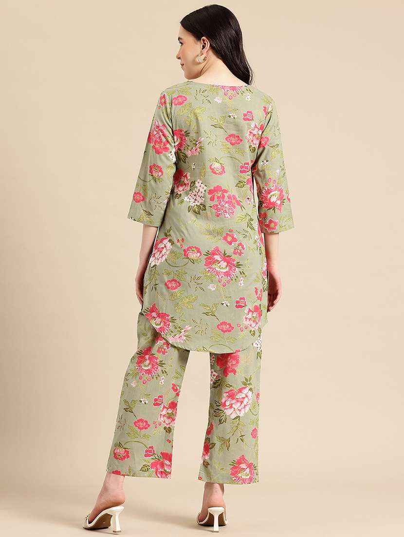Women Printed Three Quarter Sleeves Ethnic Co-ord Set - 22735395 -  Standard Image - 3