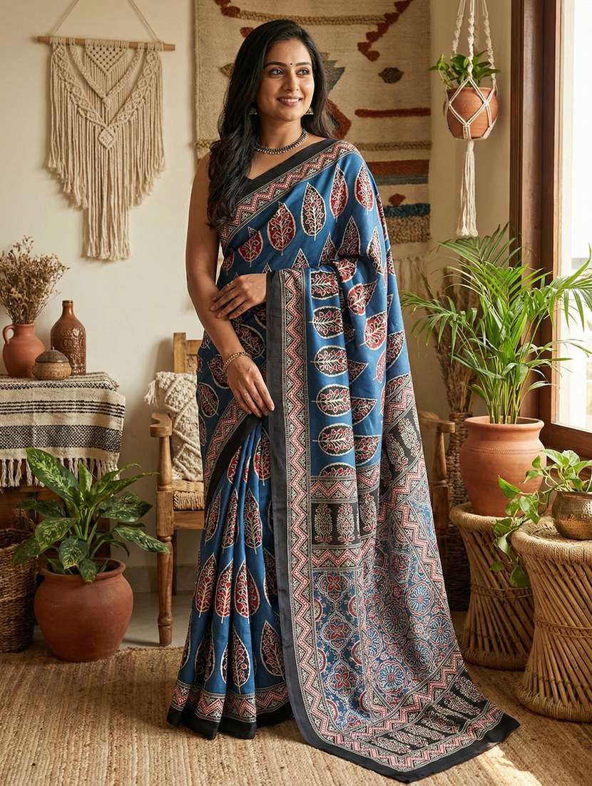 women printed casual wear saree with blouse