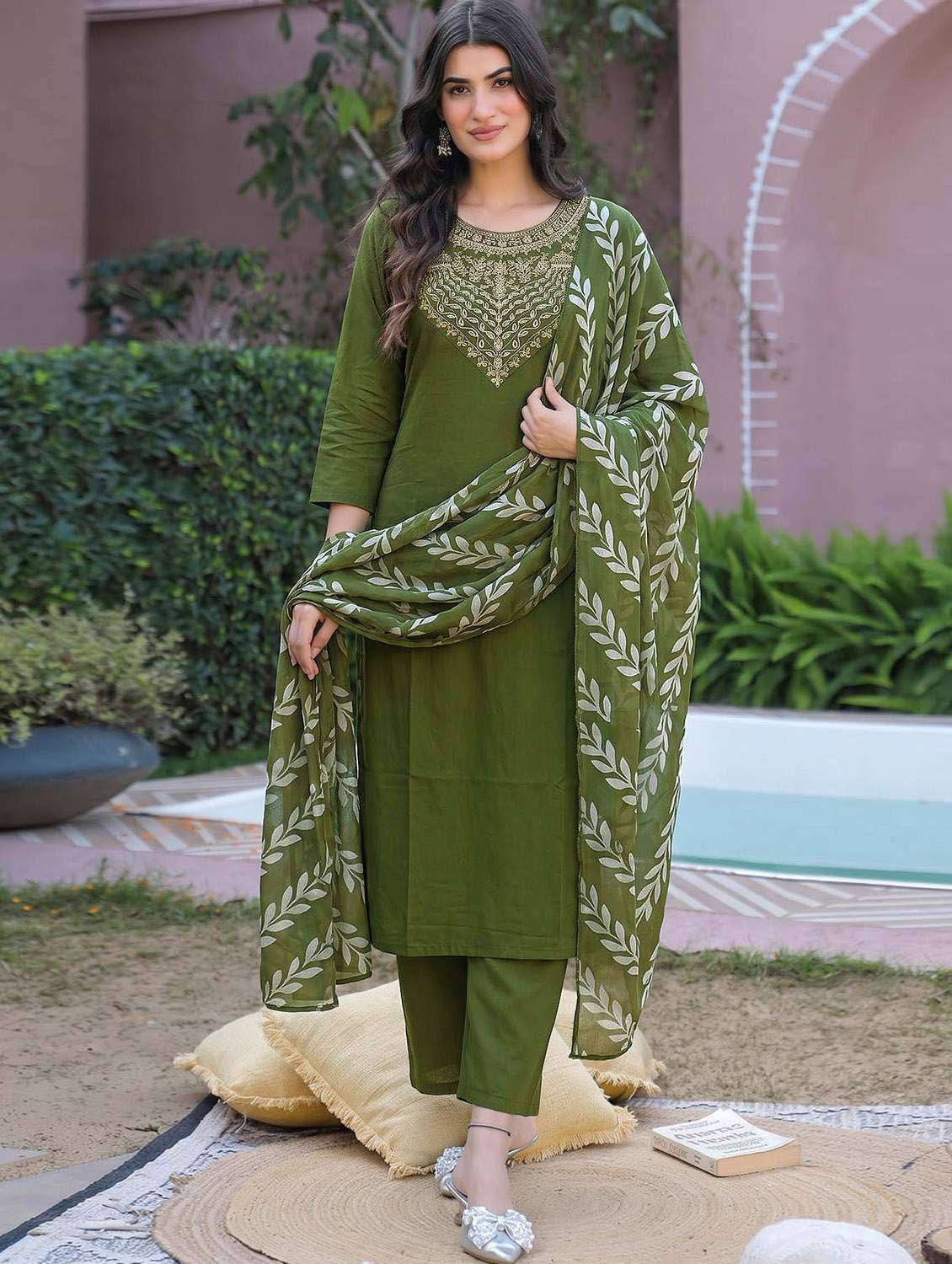women embroidered three quarter sleeves kurta pant with dupatta set