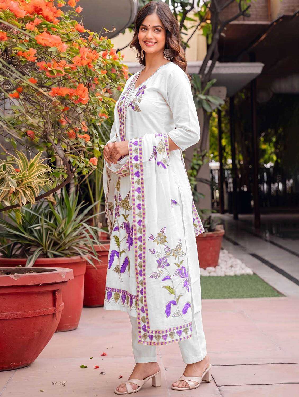 Women Embroidered Three Quarter Sleeves Kurta Pant With Dupatta Set - 22737513 -  Standard Image - 3