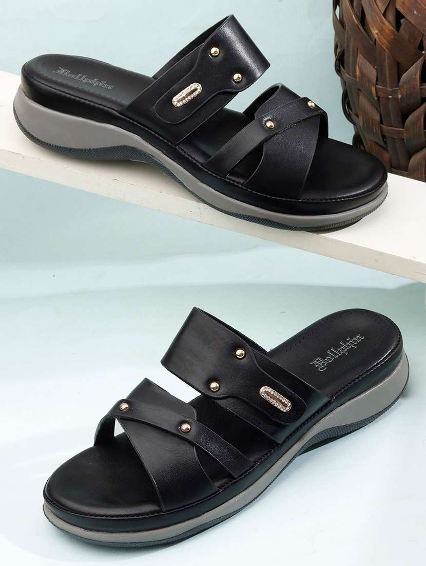 women solid slip on sandal