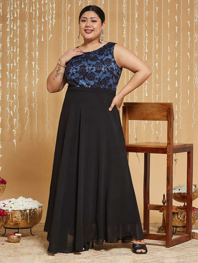 women self design sleeveless fit and flare dress