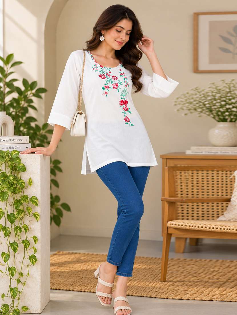 Women Embroidered Three Quarter Sleeves Straight Kurti - 22744433 -  Standard Image - 5