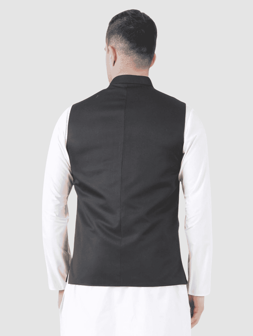 Men Solid Sleeveless Regular Fit Nehru Jacket - 22745508 -  Standard Image - 3