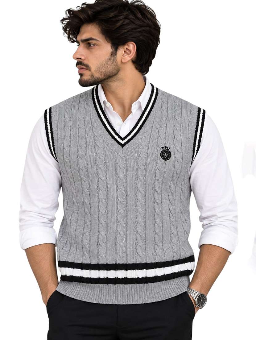 men self design sleeveless regular fit pullover